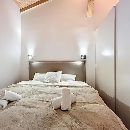 Frene - - Centre Village 莱热