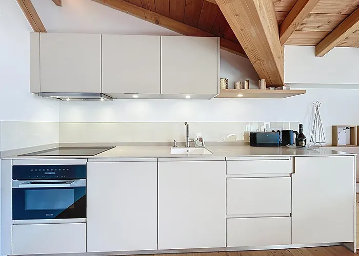 Frene - - Centre Village