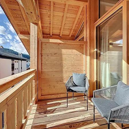 Frene - - Centre Village Apartment *